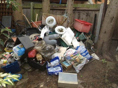 Various types of grab hire skips available